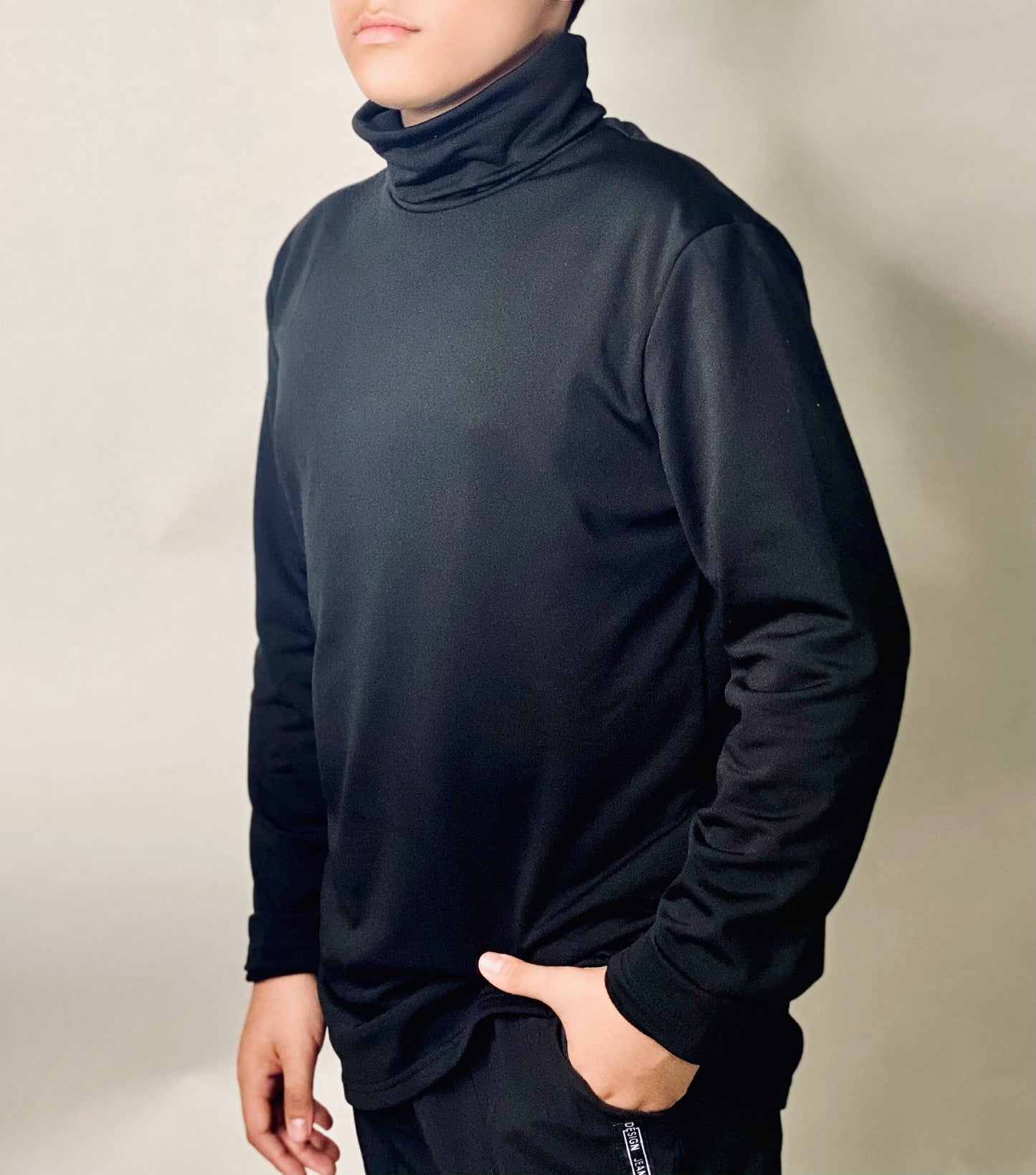 Sebas Black Turtle Neck