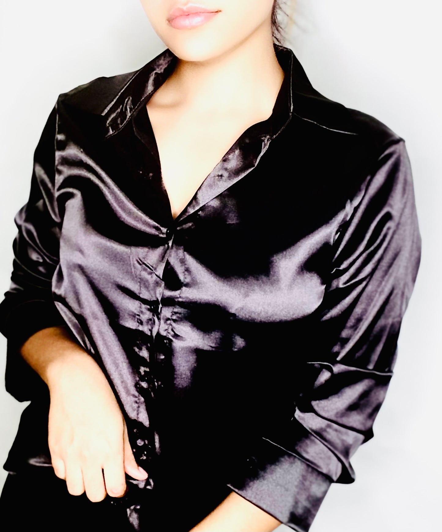LONG SLEEVE SATIN TOP